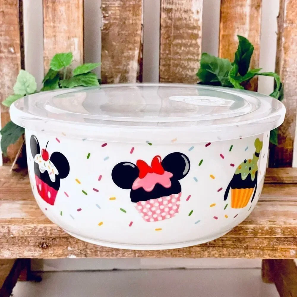 NWT Disney Winnie The Pooh & Friends Big Pressure Lid Food Container Bowl